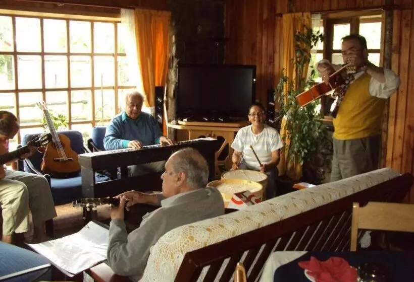 Retkeilymaja Hosteria Rayen