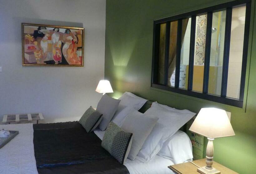 민박 La Maison De Roussi