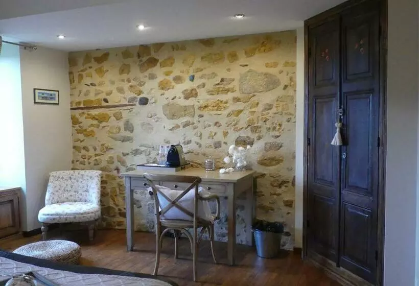 Aamiaismajoitus (B&B) La Maison De Roussi