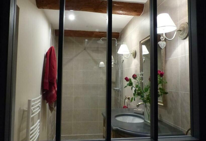 민박 La Maison De Roussi