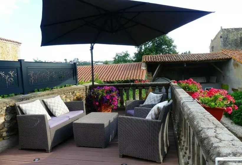 Aamiaismajoitus (B&B) La Maison De Roussi