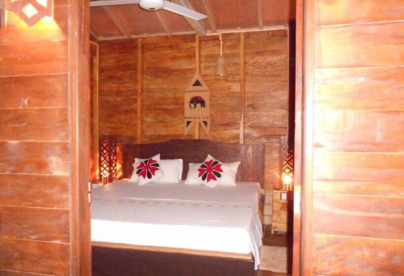 Hotel 360 Rainforest