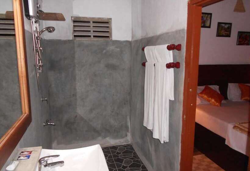 Hotel 360 Rainforest