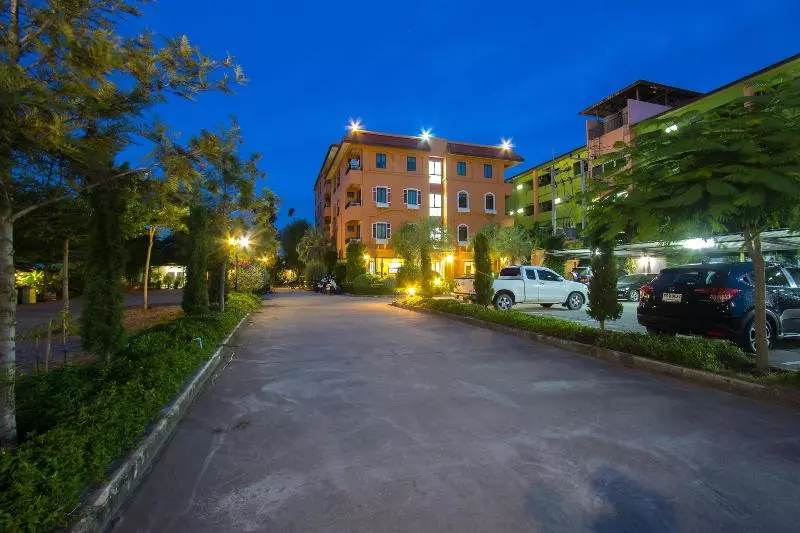 Hotelli I Home Residence And