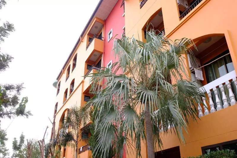 Hotelli I Home Residence And