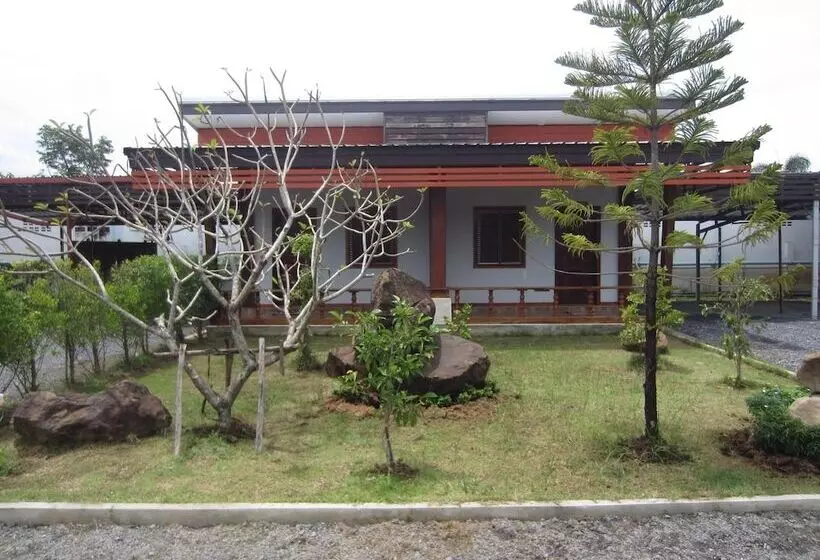 Hotelli Pialo Resort