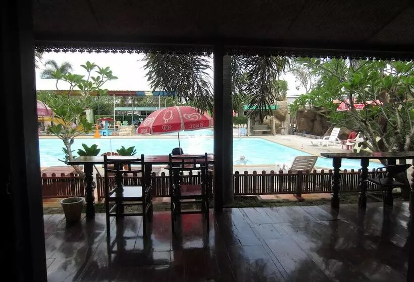 Hotelli Pialo Resort