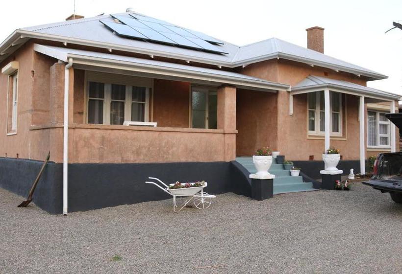 Hotel Pink Gums Farmstay