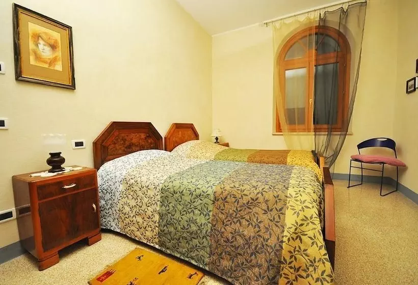 田舎風ホテル Agriturismo Corte Ceson La Casa Sull'acqua