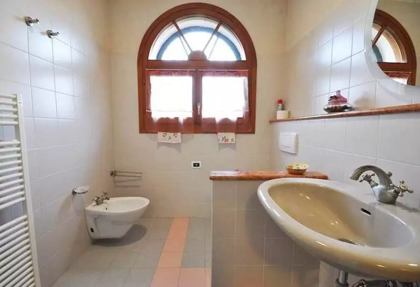 田舎風ホテル Agriturismo Corte Ceson La Casa Sull'acqua