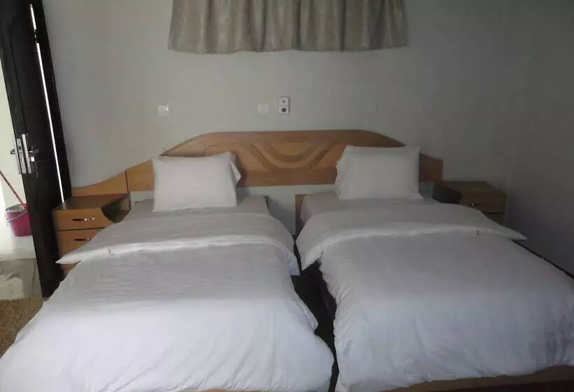 Hotelli Tenack Beach Resort &