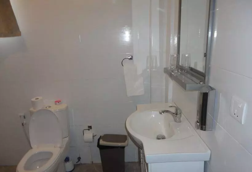 Hotelli Tenack Beach Resort &