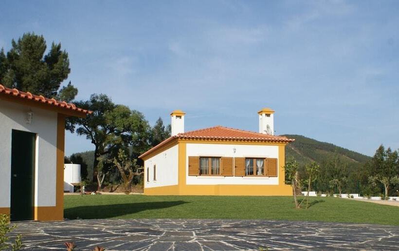 פנסיון Casa Da Eira   Turismo Rural