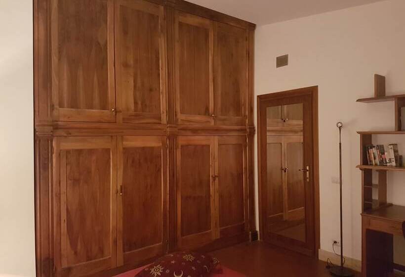 بنسيون La Casa Degli Artisti