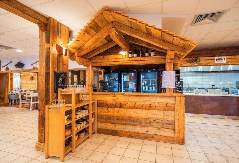 استراحتگاه Azureva Les Karellis