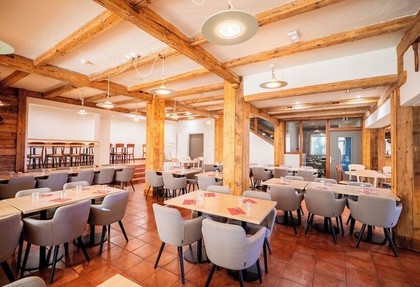 استراحتگاه Azureva Les Karellis