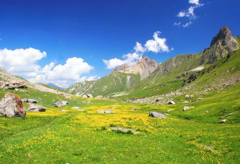 استراحتگاه Azureva Les Karellis