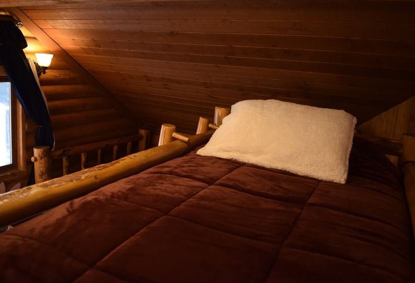 The Aspen Moose Vacation Cabin