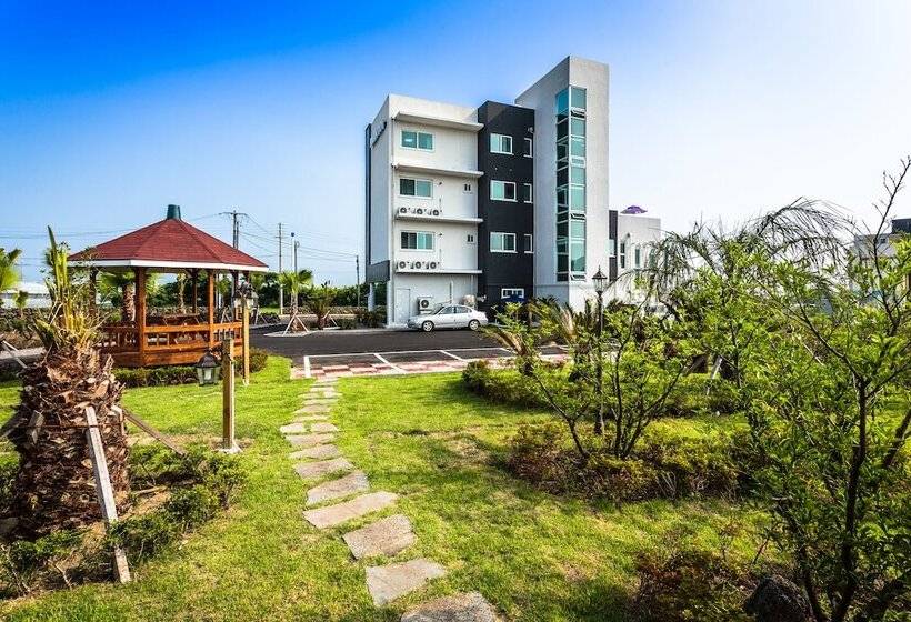 בית מלון כפרי Amantov Pension