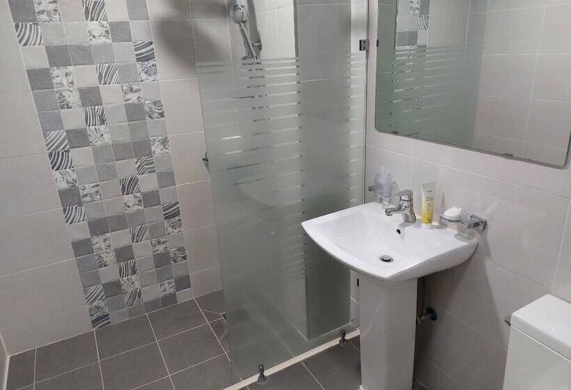 בית מלון כפרי Gyeongpoen Pension