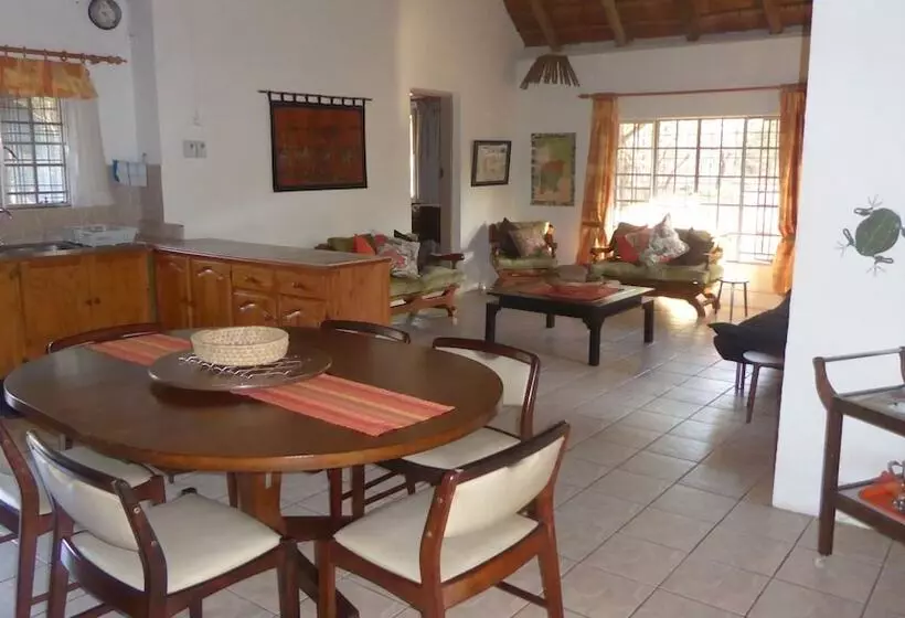 Hotelli Kruger Cottage