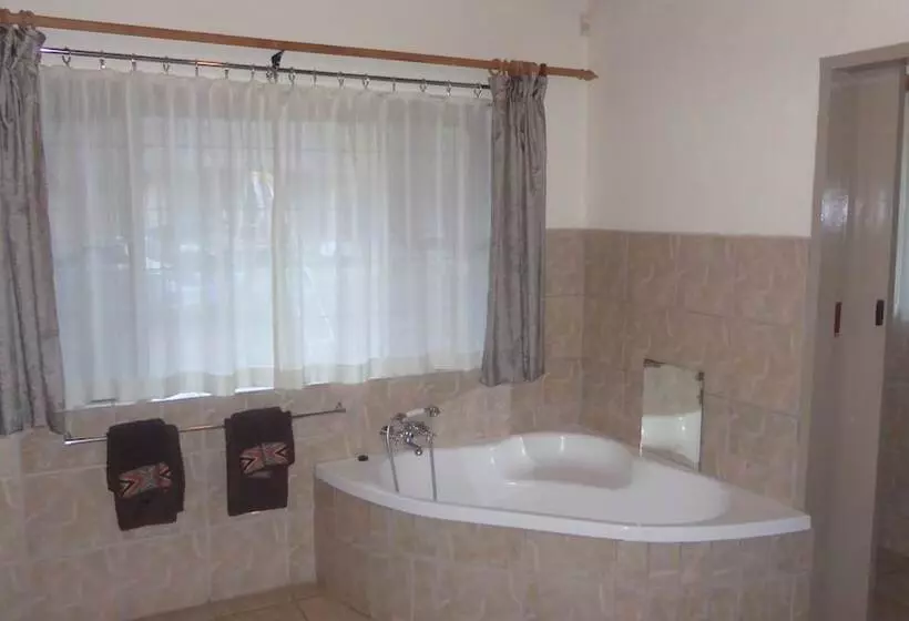 Hotelli Kruger Cottage