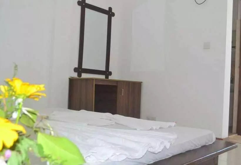 هتل Villa Fiorita