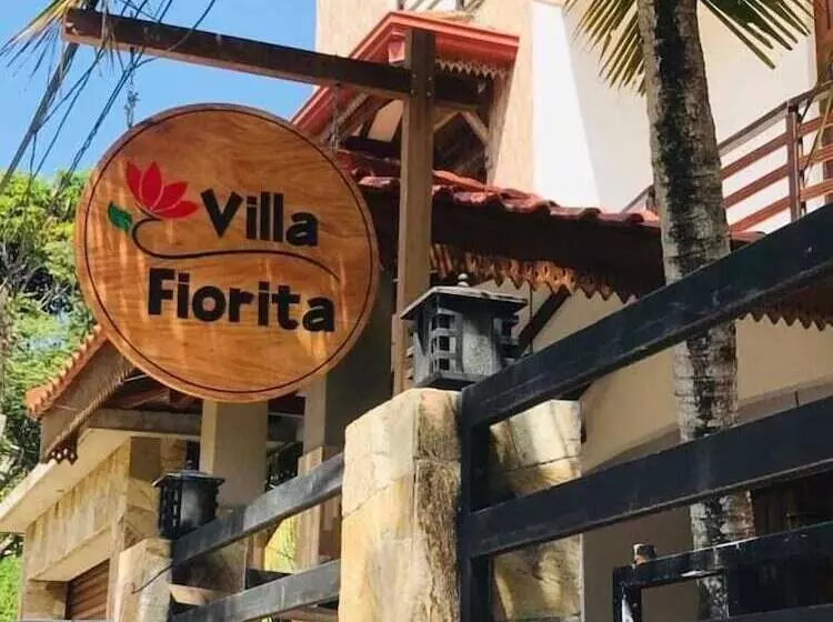 هتل Villa Fiorita