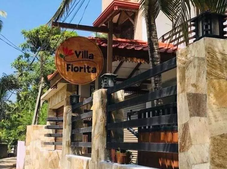 هتل Villa Fiorita