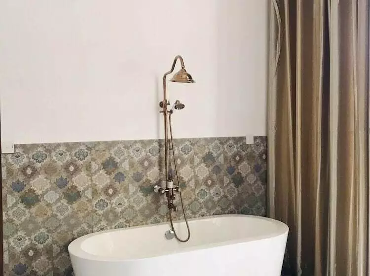 هتل Villa Fiorita