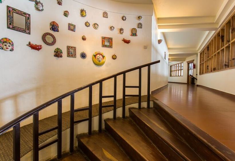 Club Himalaya, By Ace Hotels