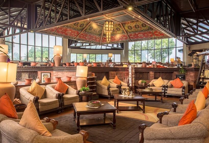 Club Himalaya, By Ace Hotels