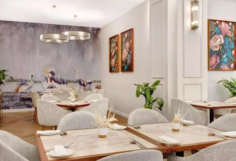 Отель African Pride Melrose Arch, Autograph Collection