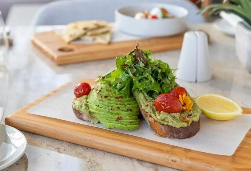 Отель African Pride Melrose Arch, Autograph Collection