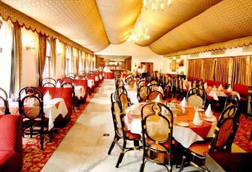 בית מלון כפרי Ashok Country Resort