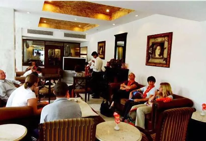 בית מלון כפרי Ashok Country Resort