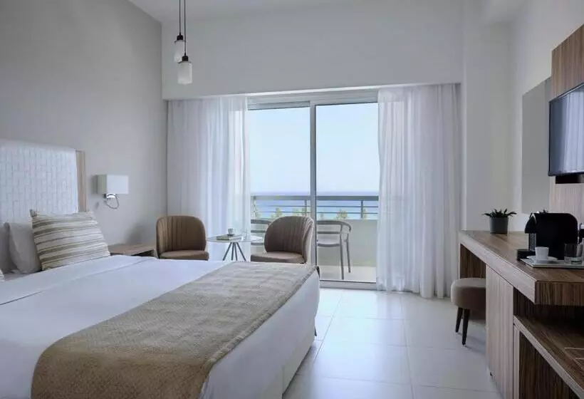 Отель Atlantica Sea Breeze, Adults Only