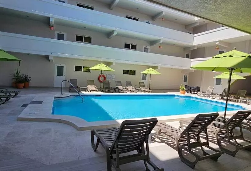 ホテル Bananas On The Beach