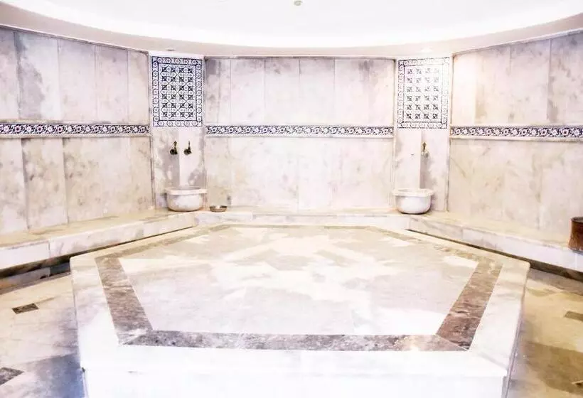 Delfi Hotel Spa & Wellness Center