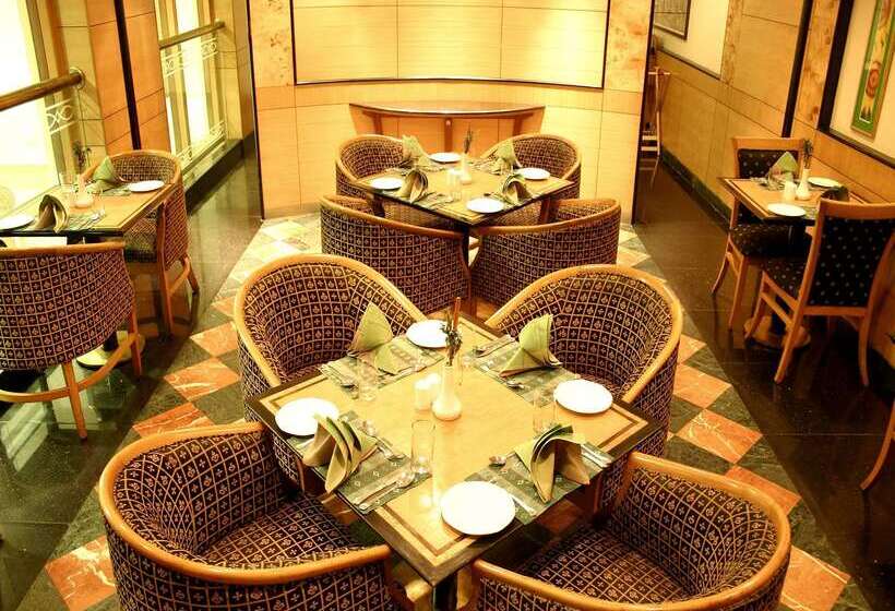 בית מלון כפרי Gokulam Park