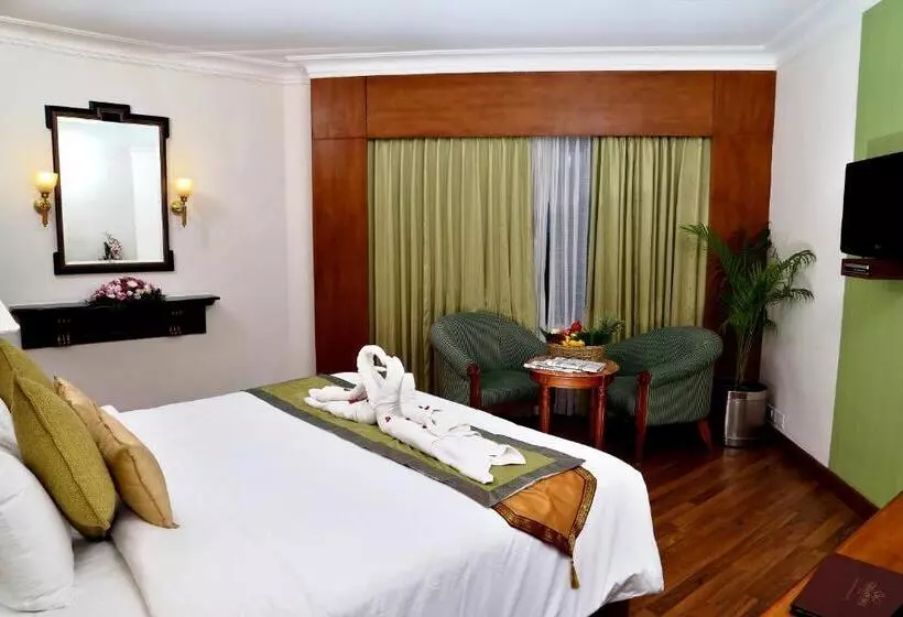 ホテル Gokulam Park