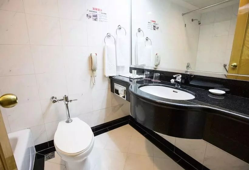 هتل Golden Crown China