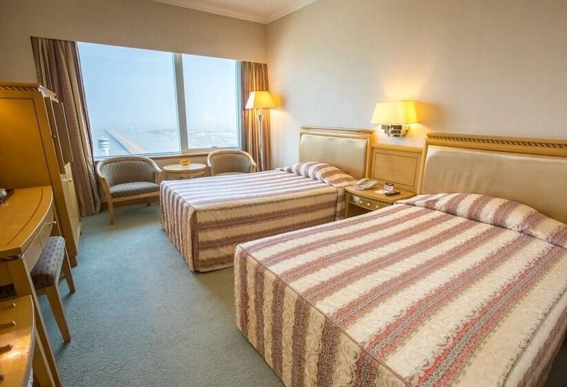 هتل Golden Crown China