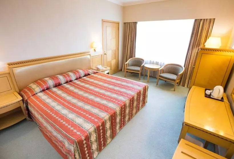 هتل Golden Crown China