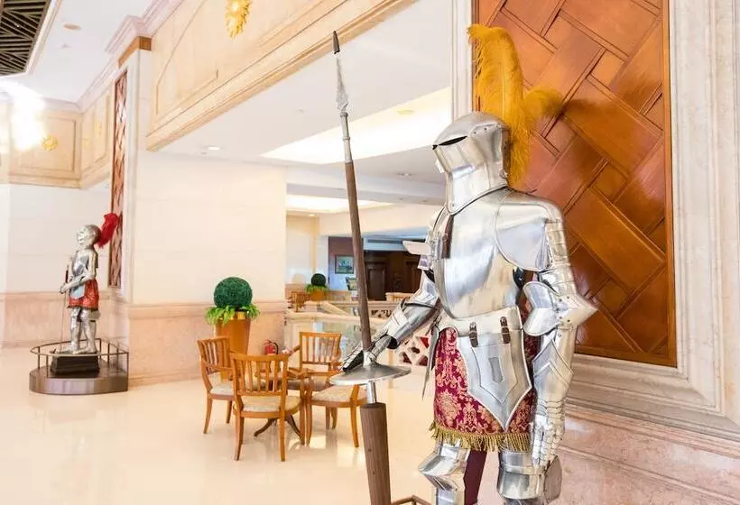 هتل Golden Crown China