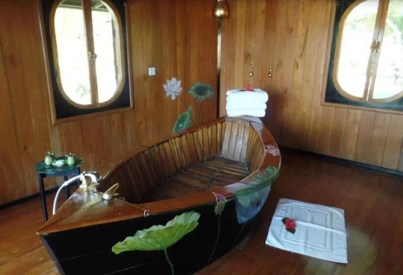 هتل Inle Princess Resort