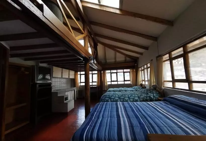 בית מלון כפרי Hostal Andenes De Saphi