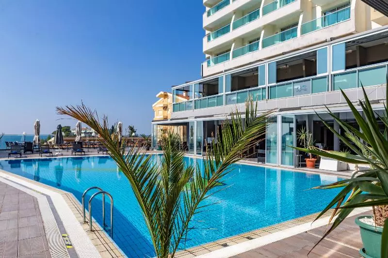 Marina Hotel Kuşadası