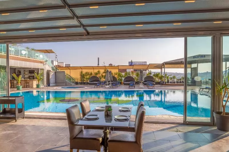 Marina Hotel Kuşadası
