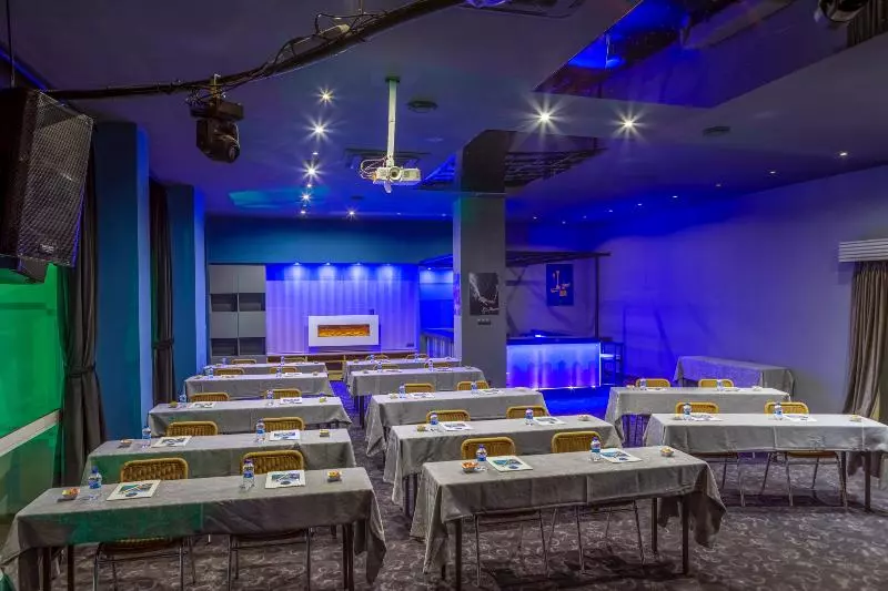 Marina Hotel Kuşadası